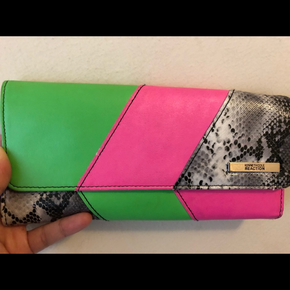 Woman wallet
